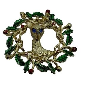 VINTAGE Gerry’s Signed Reindeer in Festive Wreath Pin Brooch